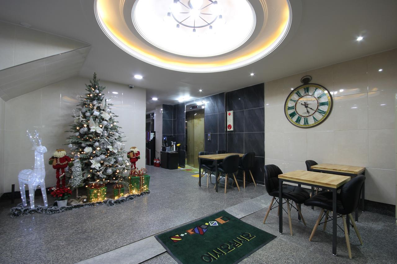 Business Hotel Busan Station Buitenkant foto